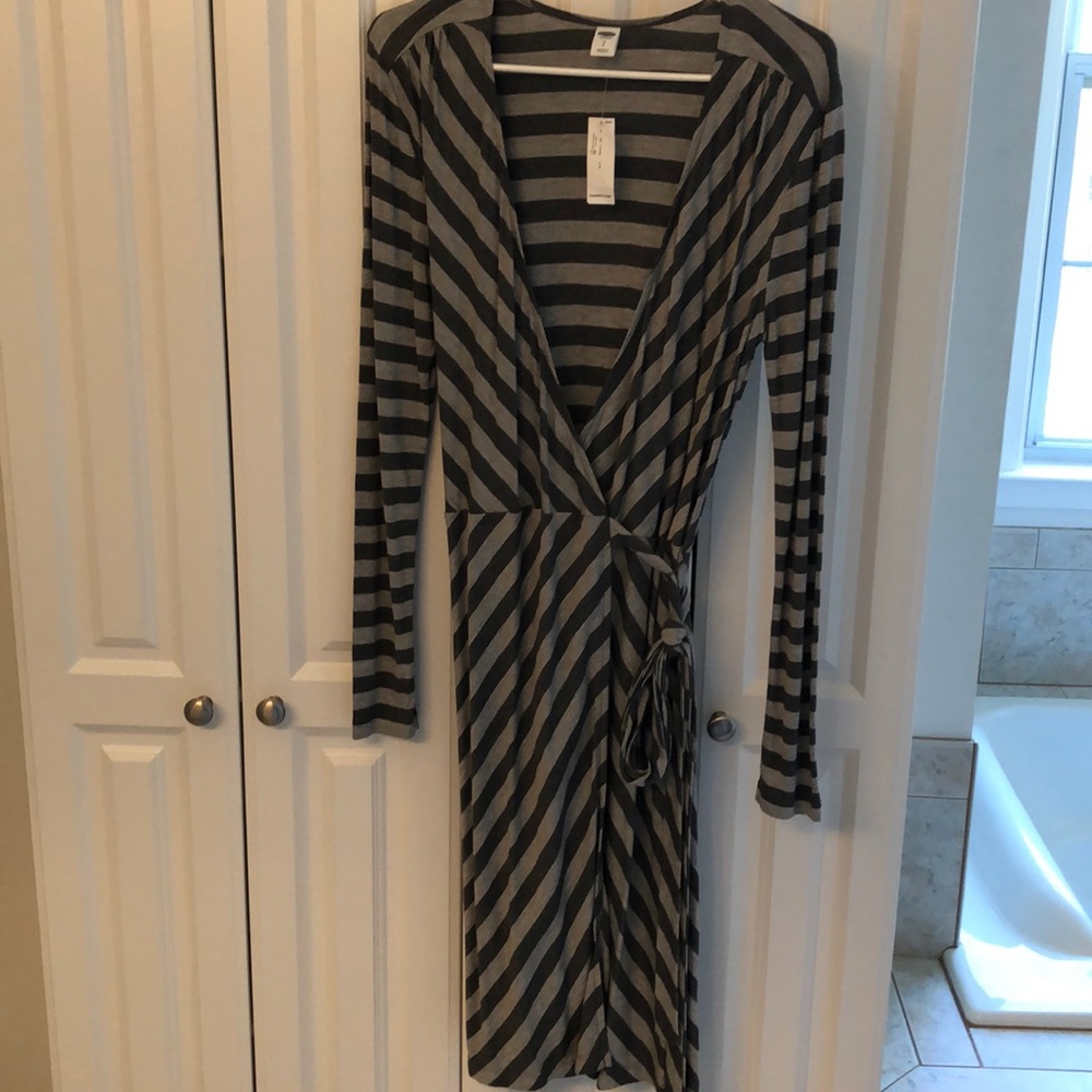 Grey striped Old Navy wrap dress